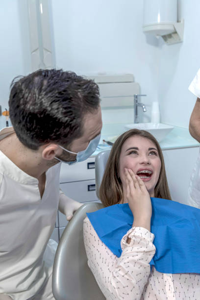Best Emergency Tooth Extraction  in Wallis, TX